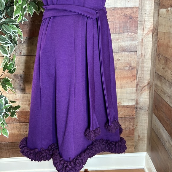 CARON CHICAGO Vintage Purple Avant Garde Sheath Dress with Yarn Trim - Picture 5 of 13